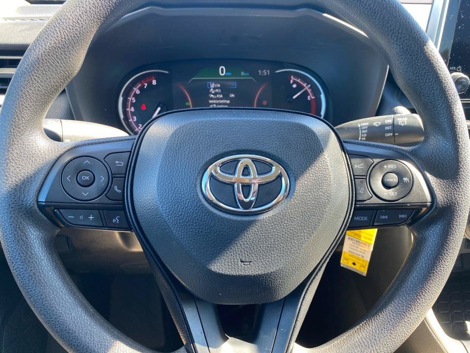 Used 2025 Toyota RAV4 LE FWD image 13