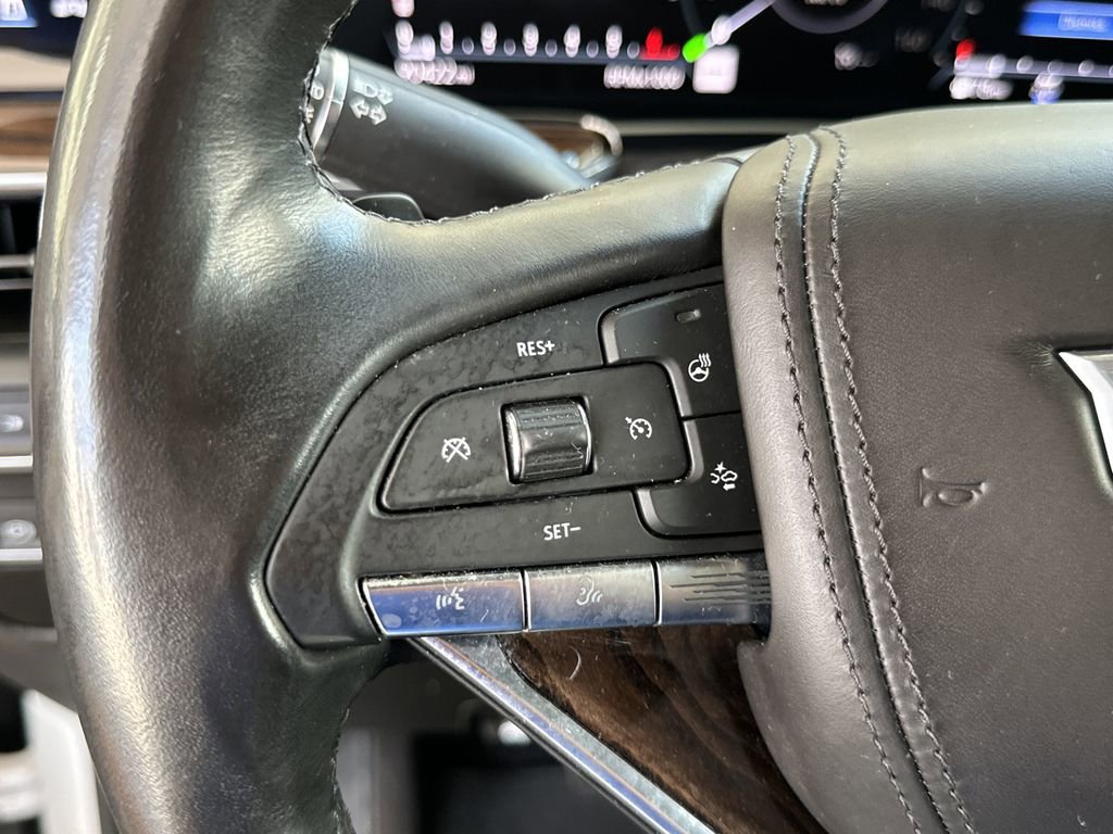 Used 2022 Cadillac Escalade ESV Sport Platinum w/ LPO, ONYX Package AWD/4WD image 19