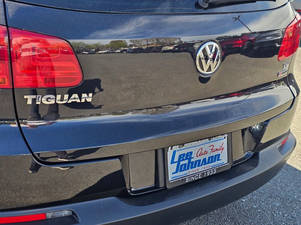 Used 2017 Volkswagen Tiguan Wolfsburg Edition AWD/4WD image 24