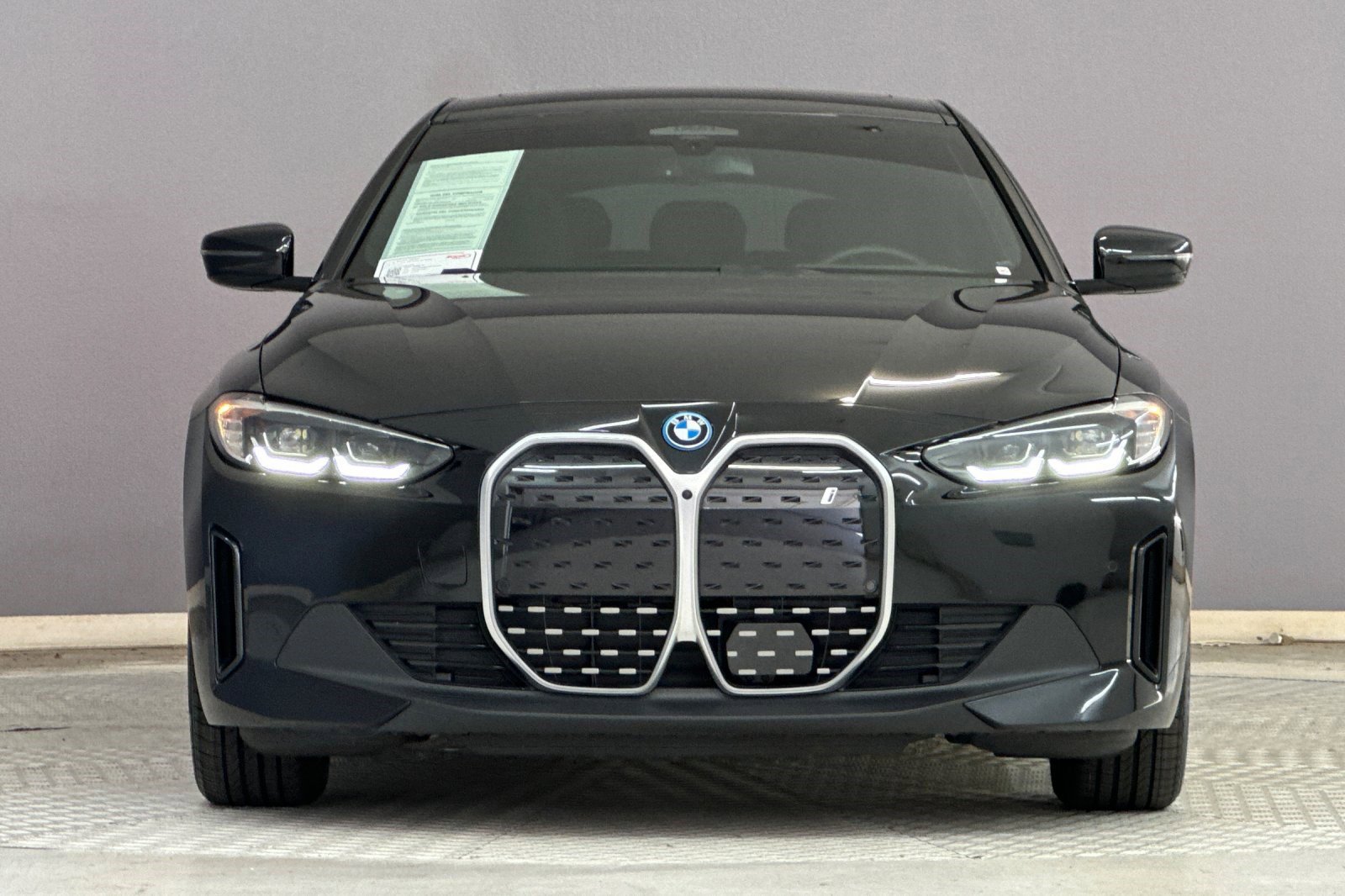 Certified 2024 BMW i4 eDrive35 w/ Premium Package image 5