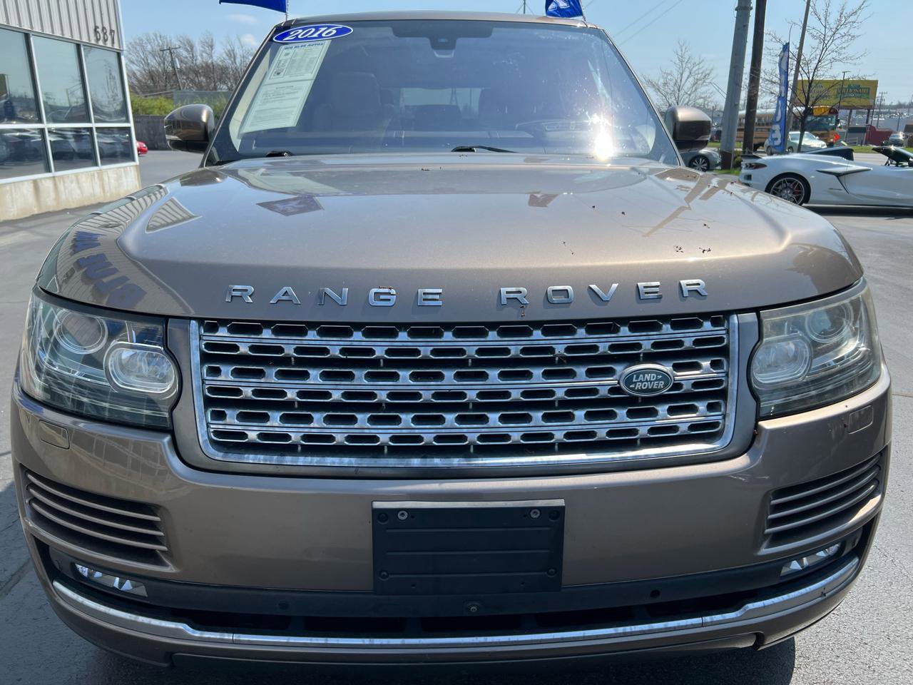 Used 2016 Land Rover Range Rover Supercharged AWD/4WD image 9