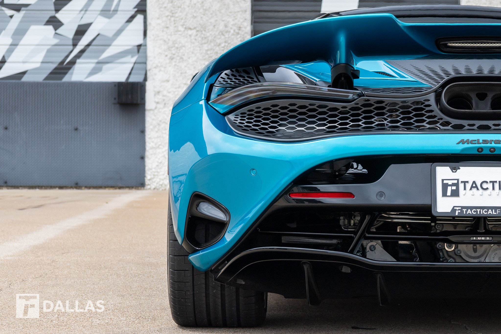 Used 2025 McLaren 750S Spider image 14
