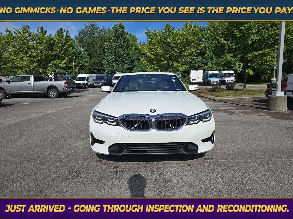 Used 2021 BMW 330i Sedan w/ Convenience Package RWD image 2