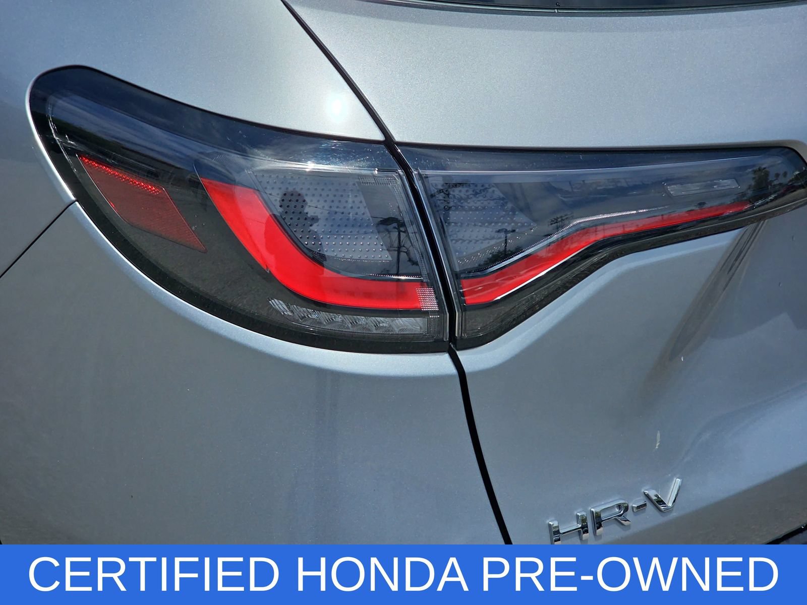 Certified 2025 Honda HR-V LX image 33
