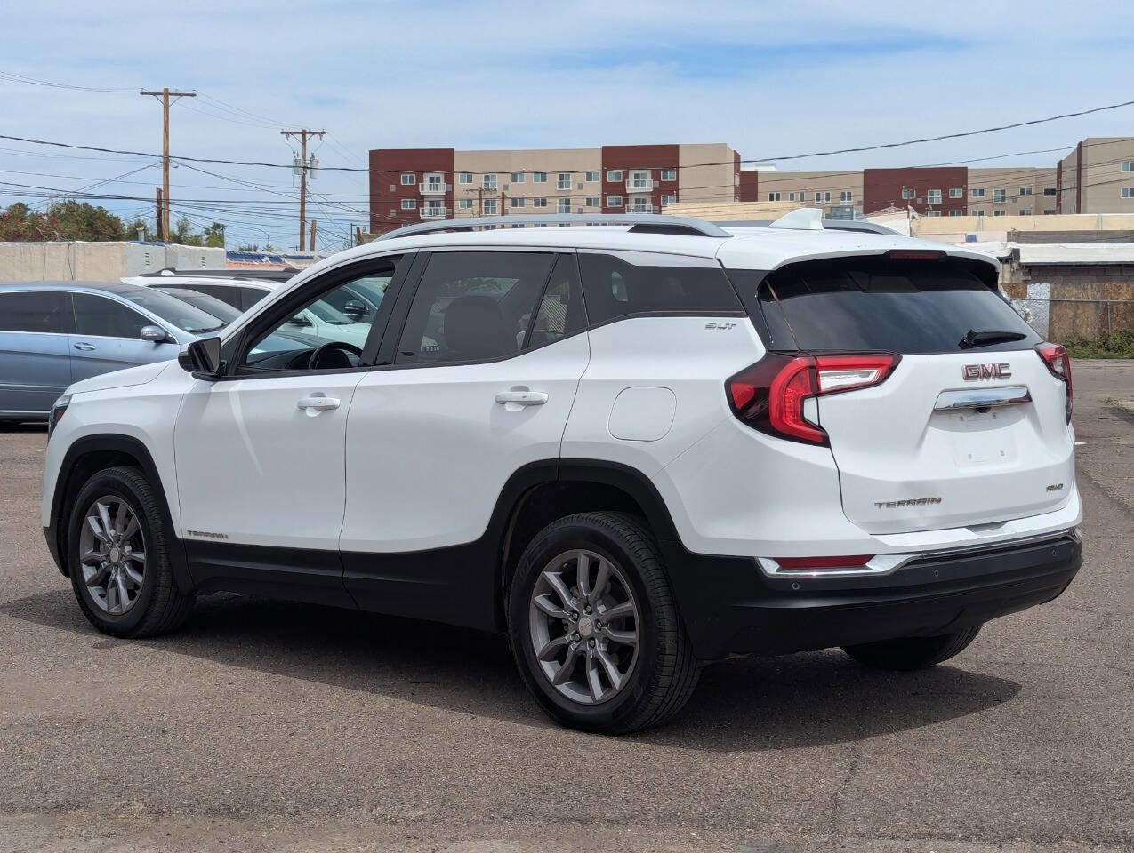 Used 2023 GMC Terrain SLT w/ Tech Package AWD/4WD image 5