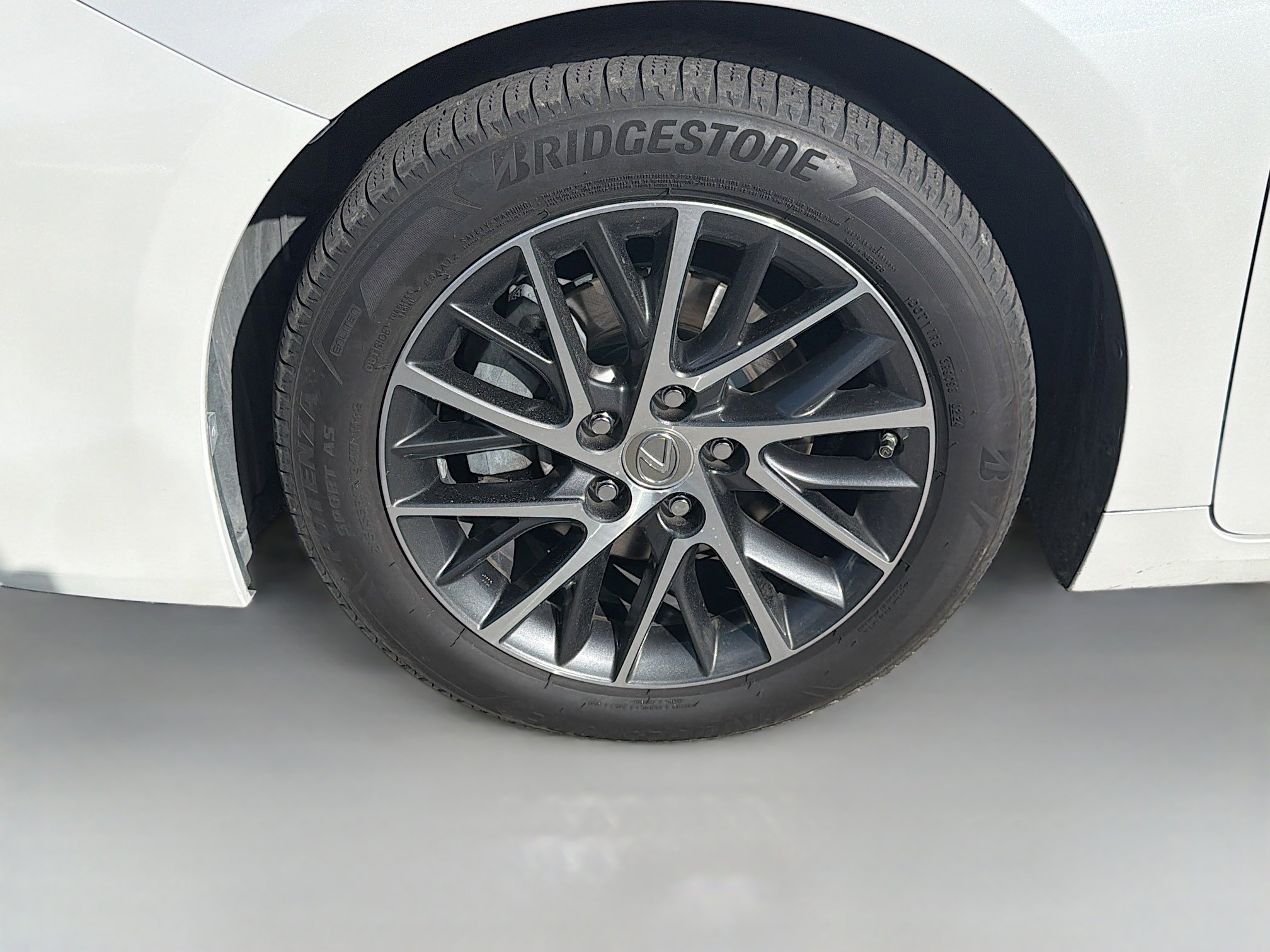 Used 2016 Lexus ES 350 w/ Luxury Package w/Wood Trim image 40