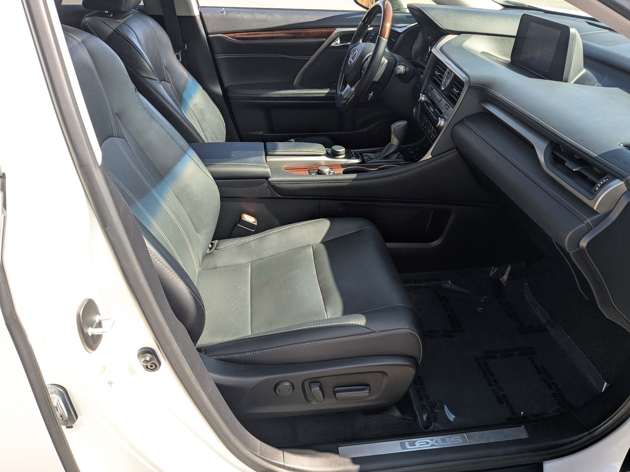 Used 2018 Lexus RX 350L FWD w/ Premium Package image 29