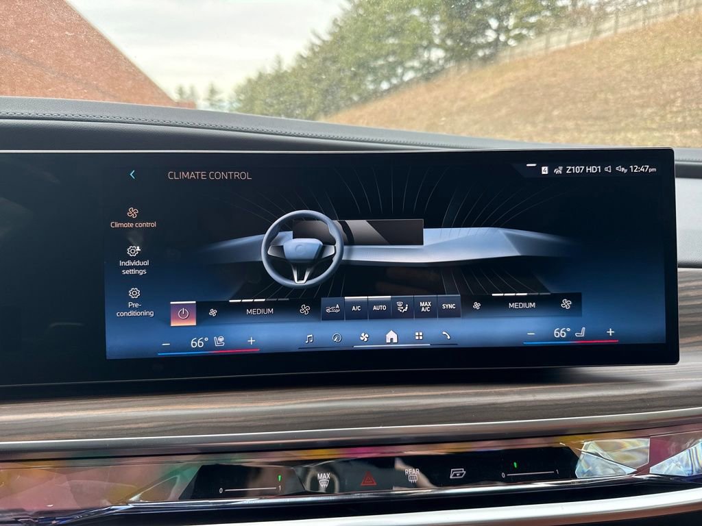 New 2026 BMW 760i xDrive w/ Executive Package image 19