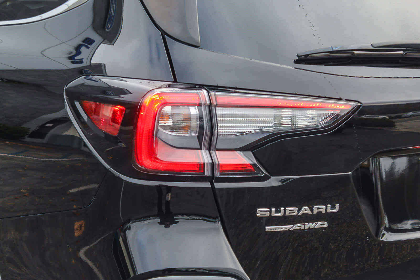 Used 2020 Subaru Outback Premium w/ Popular Package #1 image 7