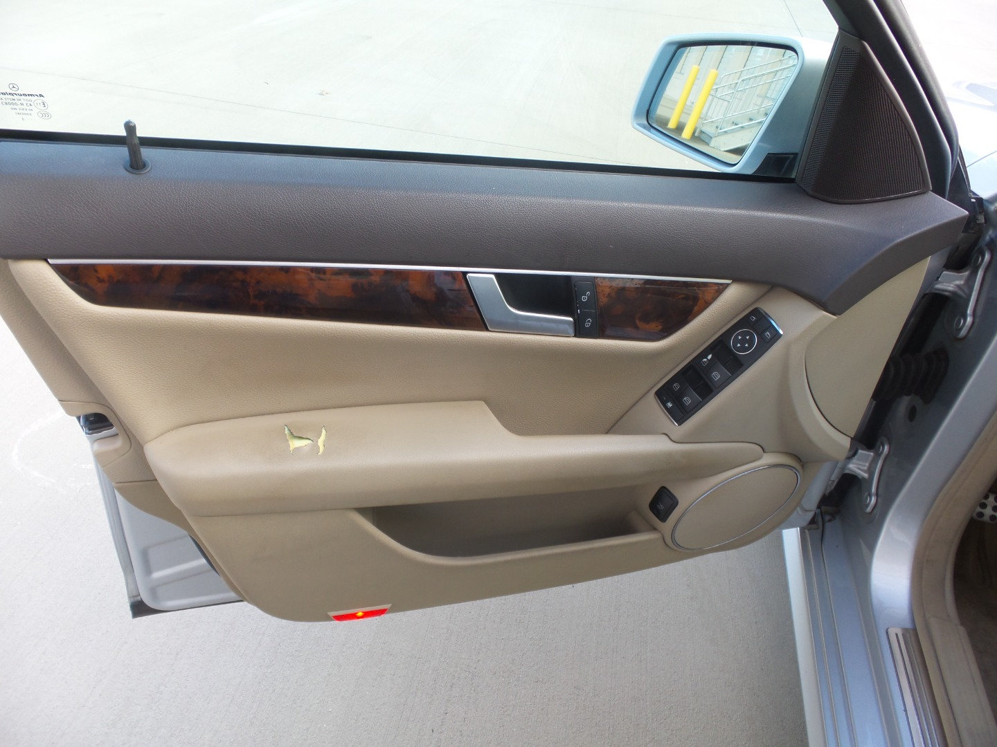Used 2013 Mercedes-Benz C 250 Sedan image 34