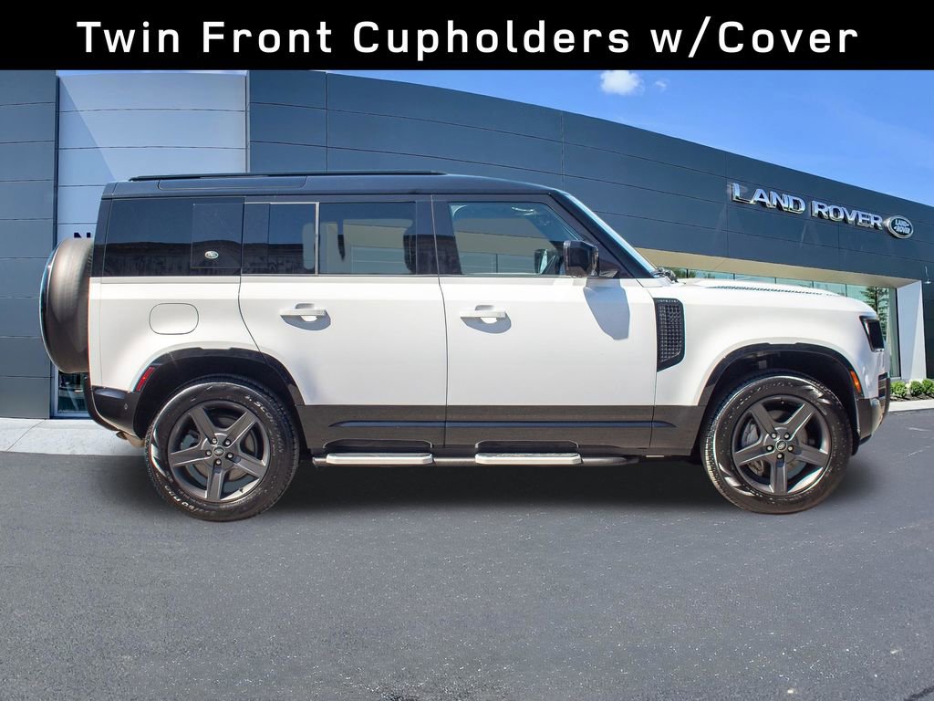 Used 2023 Land Rover Defender 110 X-Dynamic SE image 8