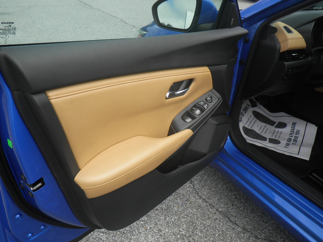 Used 2021 Nissan Sentra SV w/ SV Premium Package image 16