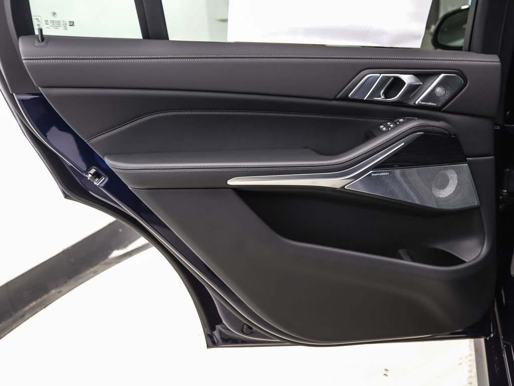 New 2026 BMW X7 M60i image 20