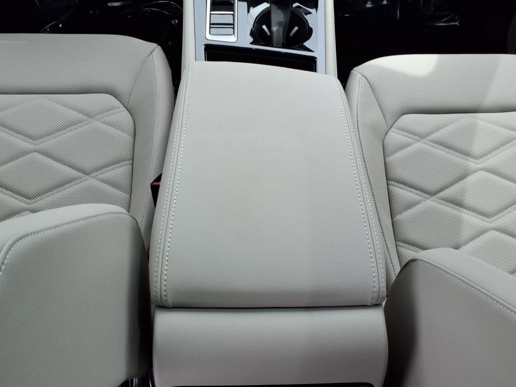 New 2026 Volkswagen Atlas SE image 17