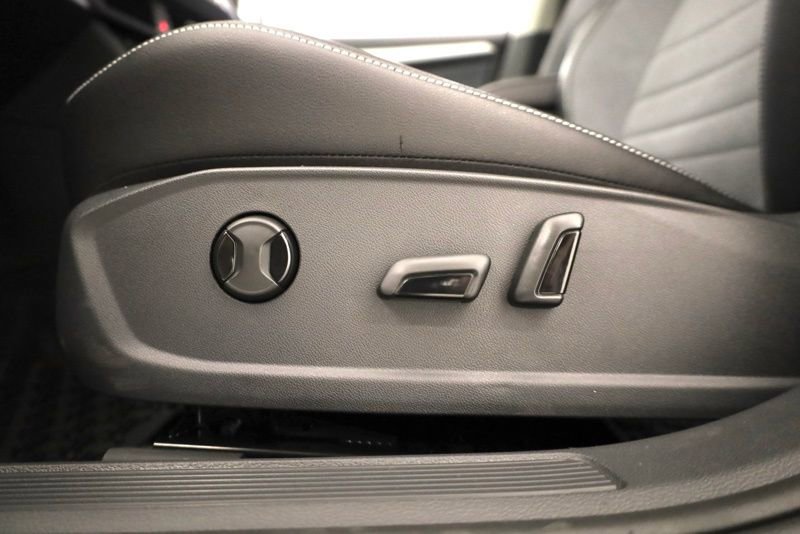 New 2026 Volkswagen Jetta SE image 11