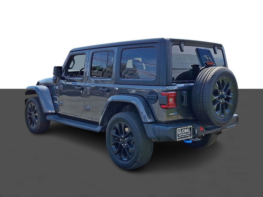 Used 2023 Jeep Wrangler Unlimited Sahara w/ Cold Weather Group AWD/4WD image 5