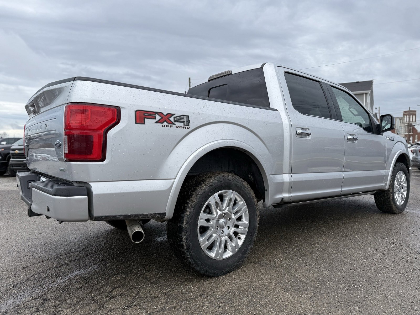 Used 2018 Ford F150 Platinum w/ Equipment Group 701A Luxury image 8