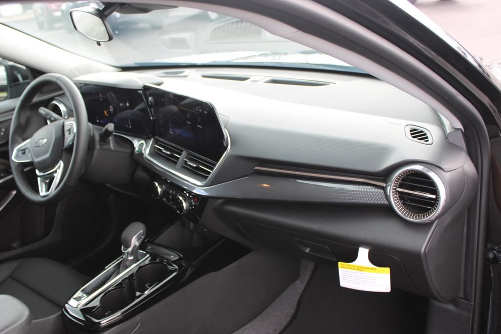 New 2026 Chevrolet Trax ACTIV w/ Driver Confidence Package FWD image 30