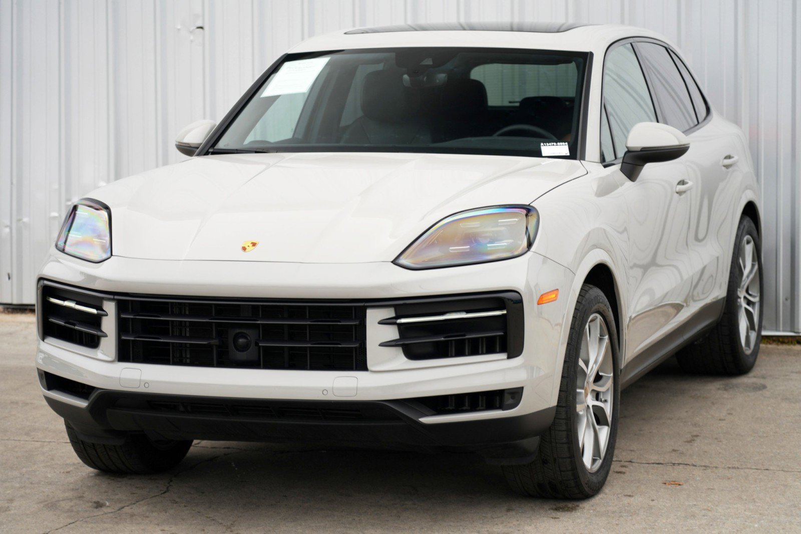 Used 2024 Porsche Cayenne w/ Premium Package image 50
