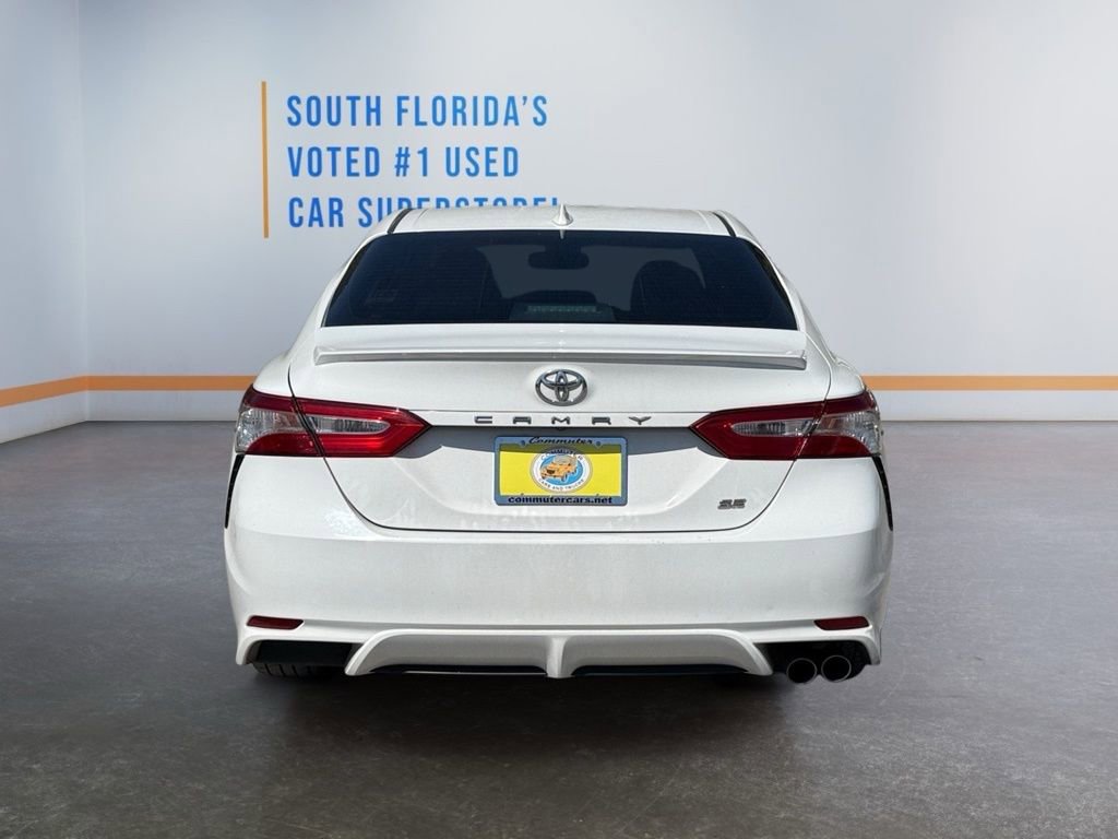 Used 2020 Toyota Camry SE w/ Convenience Package image 5