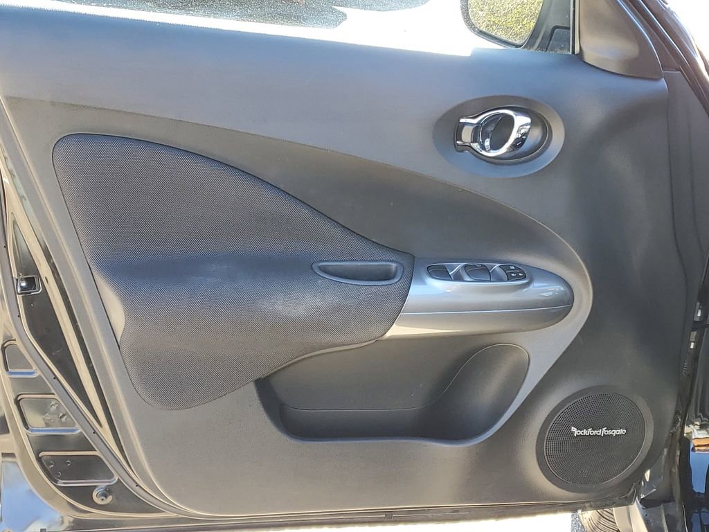 Used 2015 Nissan Juke SV w/ Technology Package image 8