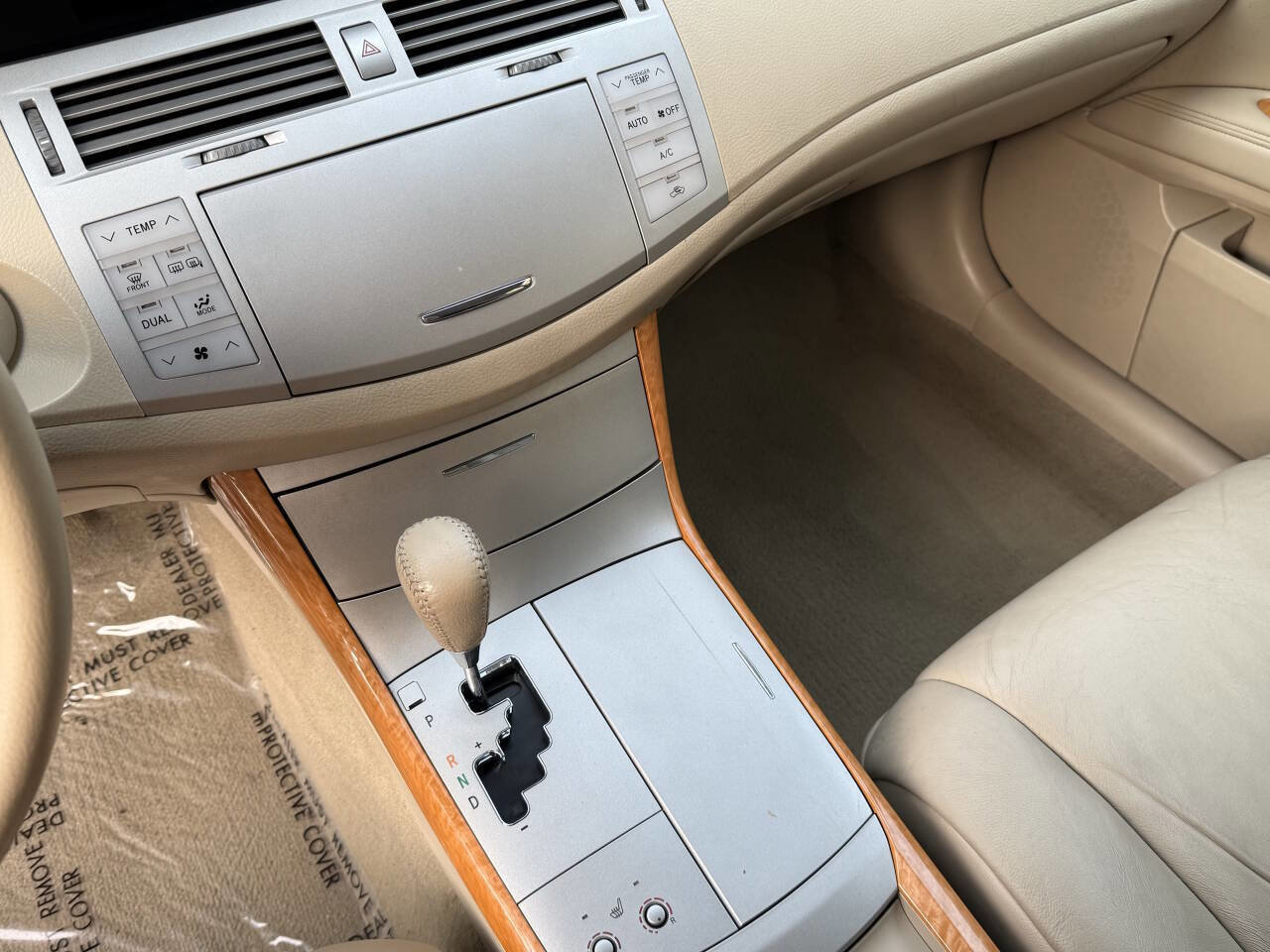 Used 2005 Toyota Avalon XLS image 40