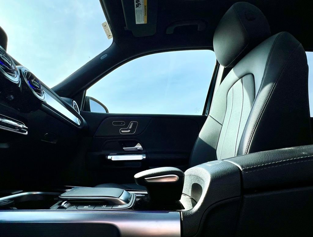 Certified 2023 Mercedes-Benz GLB 250 4MATIC image 15