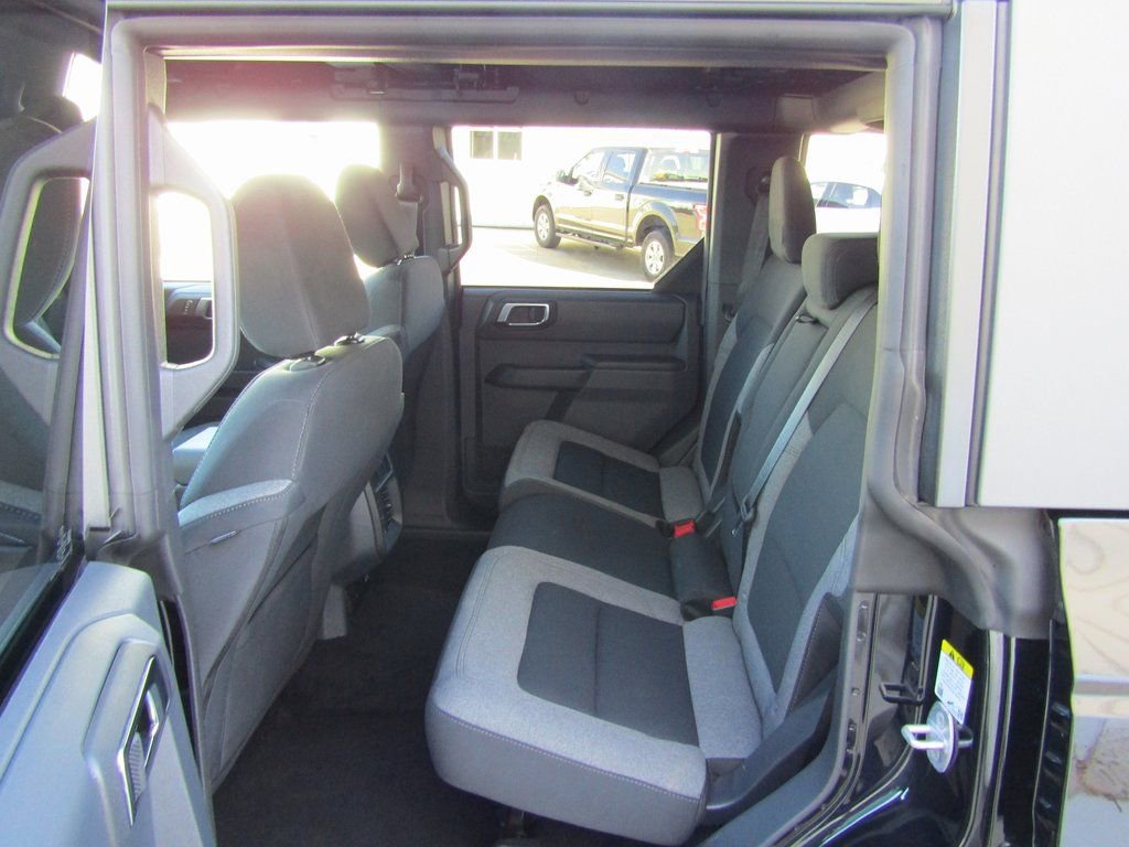 Used 2025 Ford Bronco Big Bend image 30