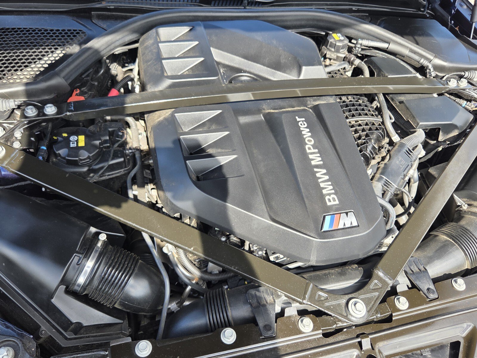 Used 2022 BMW M4 Competition w/ Executive Package RWD image 17