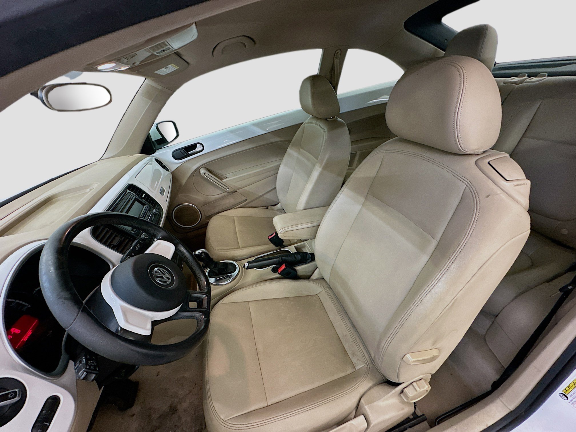 Used 2013 Volkswagen Beetle 2.5 image 13