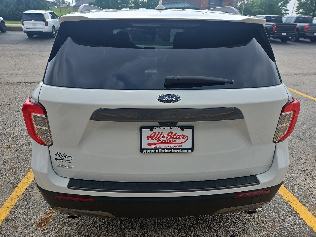 Used 2022 Ford Explorer XLT w/ Equipment Group 202A RWD image 7