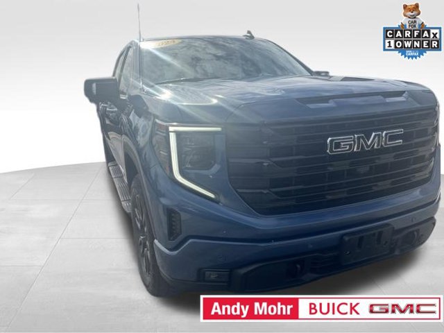 Used 2024 GMC Sierra 1500 Elevation w/ Elevation Premium Package AWD/4WD image 3