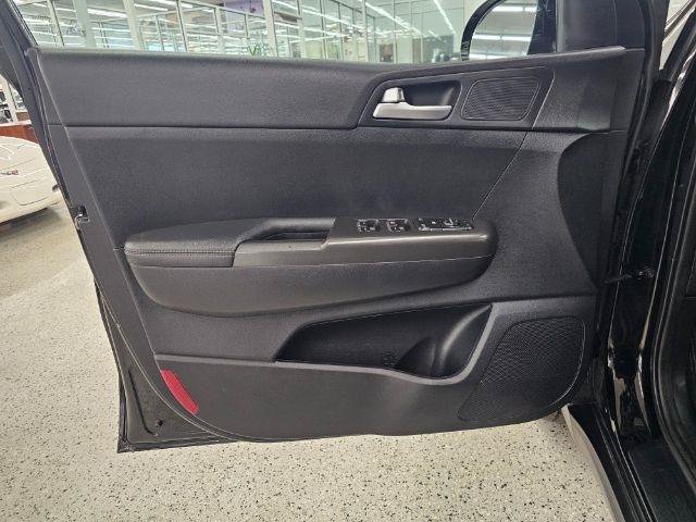 Used 2021 Kia Sportage LX FWD image 24