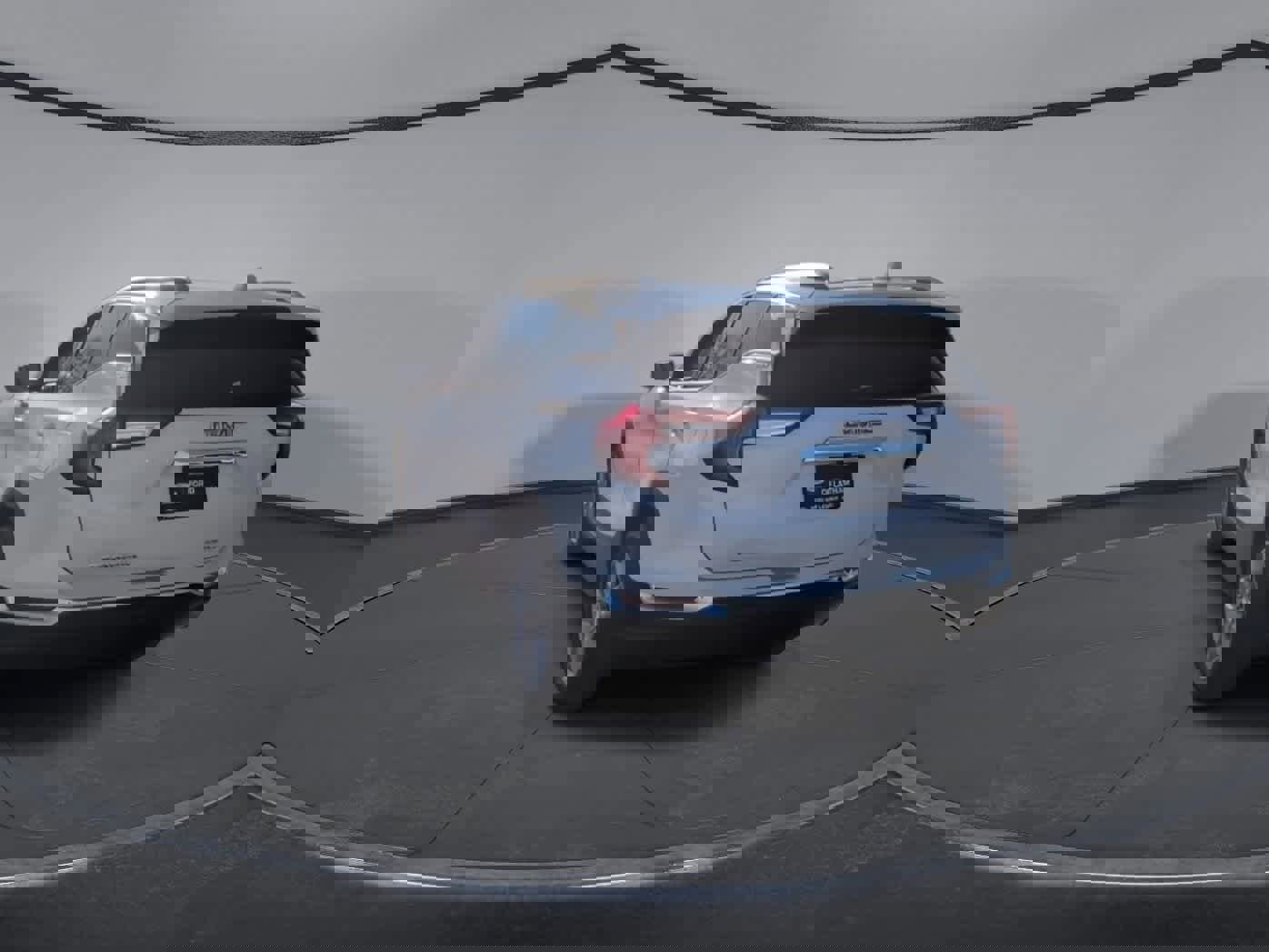 Used 2022 GMC Terrain SLT w/ Infotainment Package II image 7