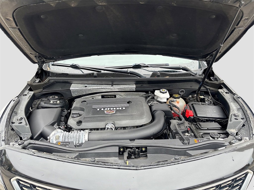 Used 2022 Cadillac XT4 Luxury w/ Cold Weather Package image 29