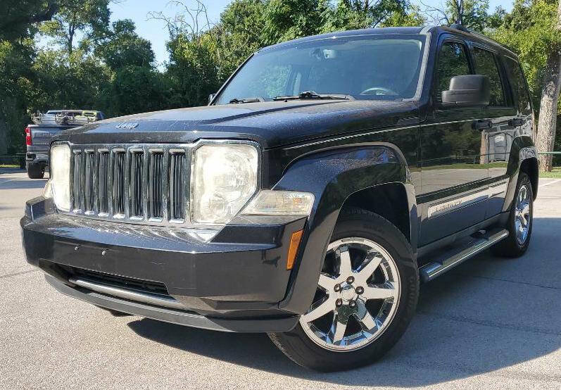 Used 2012 Jeep Liberty Limited w/ Tire & Wheel Group