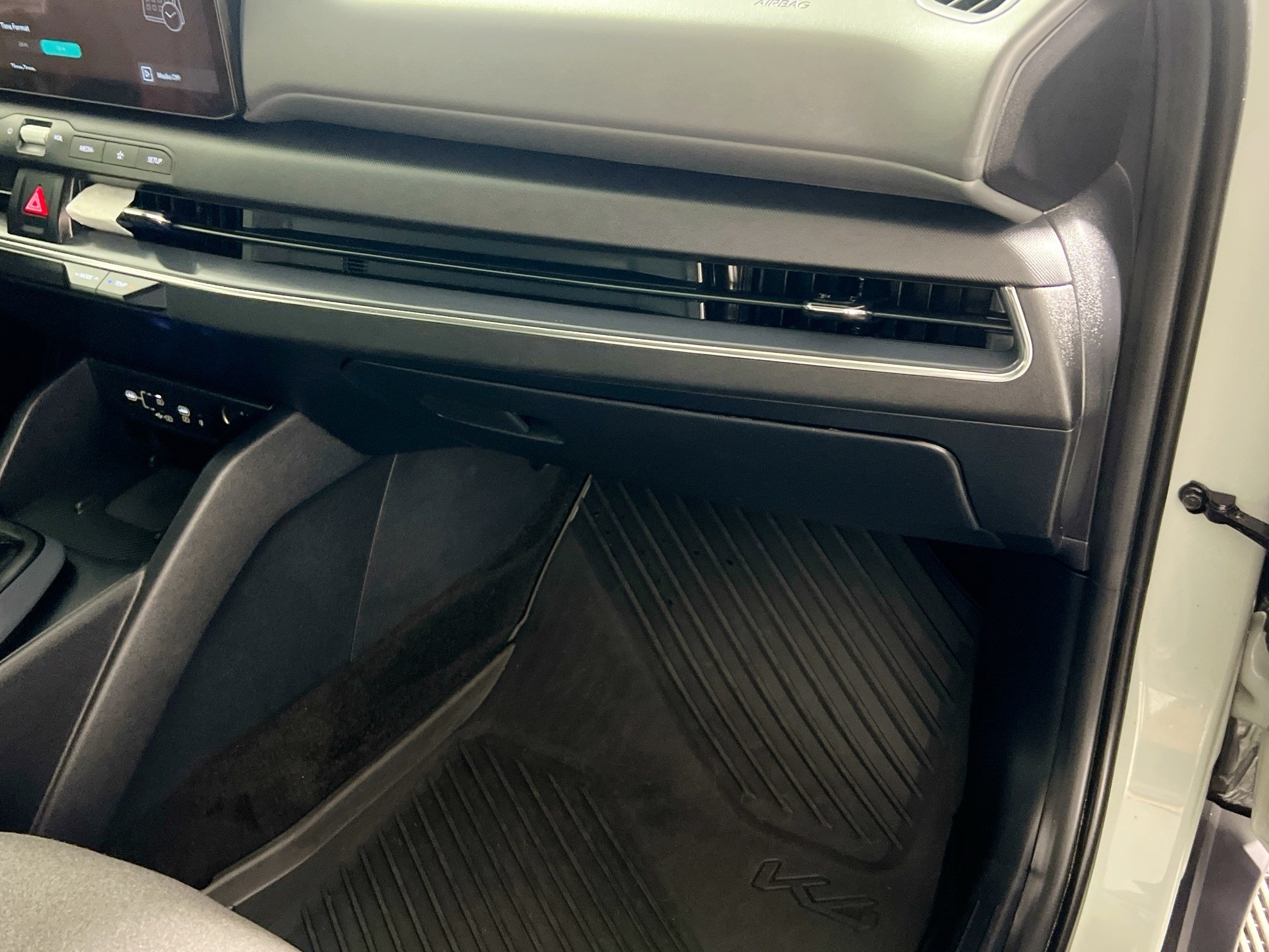 Used 2025 Kia K4 EX FWD image 33