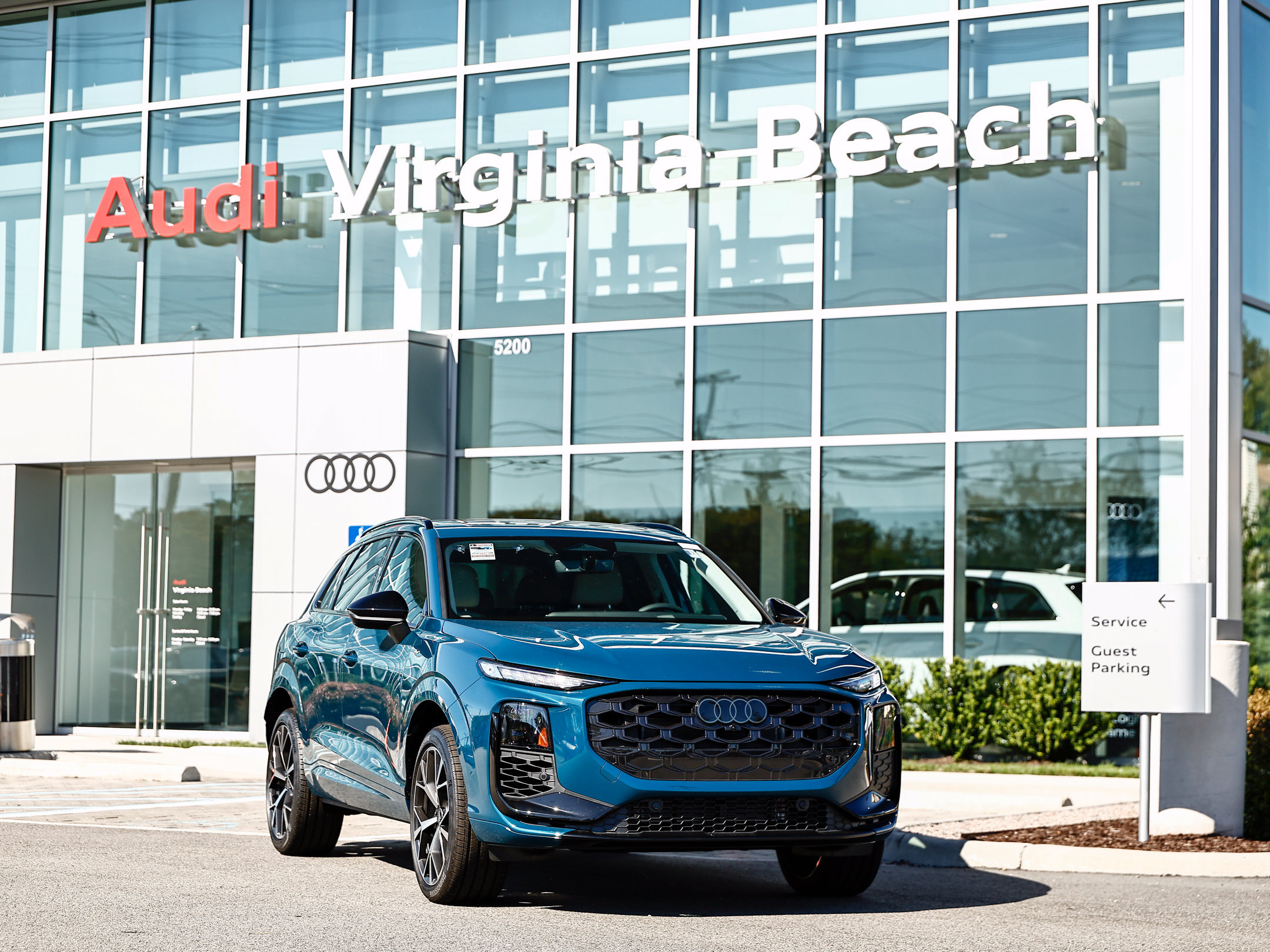 New 2026 Audi Q3 quattro 2.0T AWD/4WD image 1