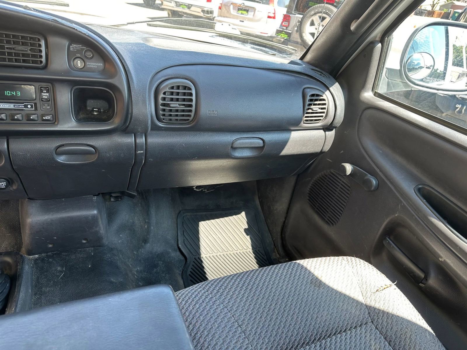 Used 1999 Dodge Ram 2500 Truck 4x4 Regular Cab image 9