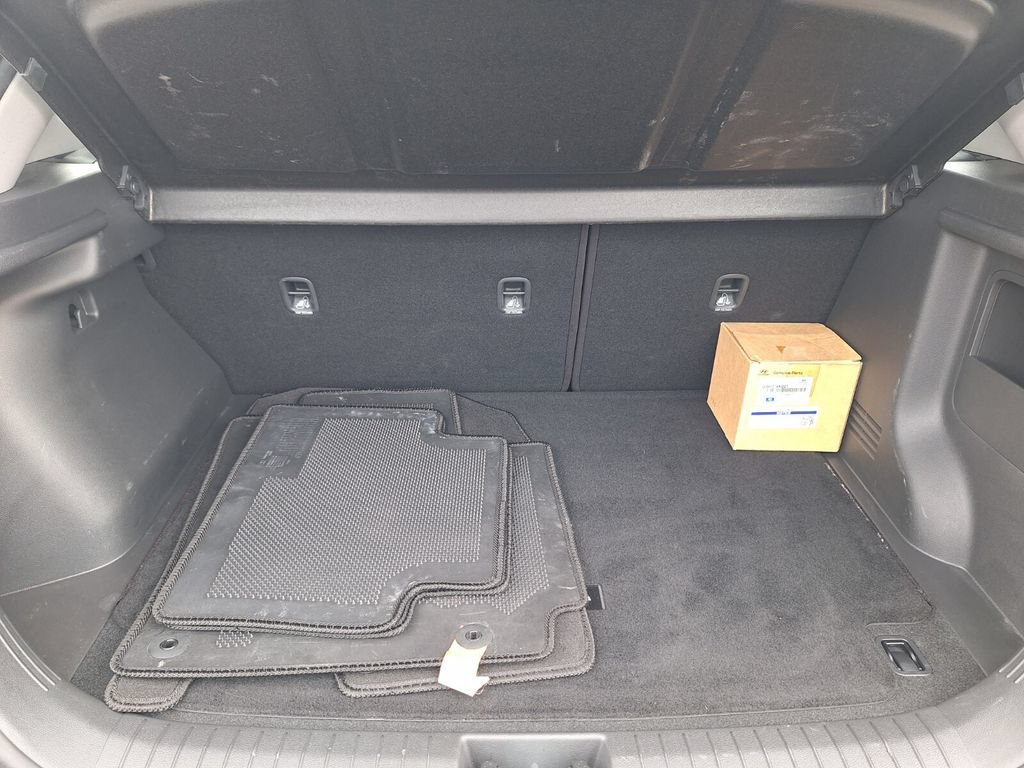 Used 2023 Hyundai Kona SE w/ Cargo Package FWD image 26