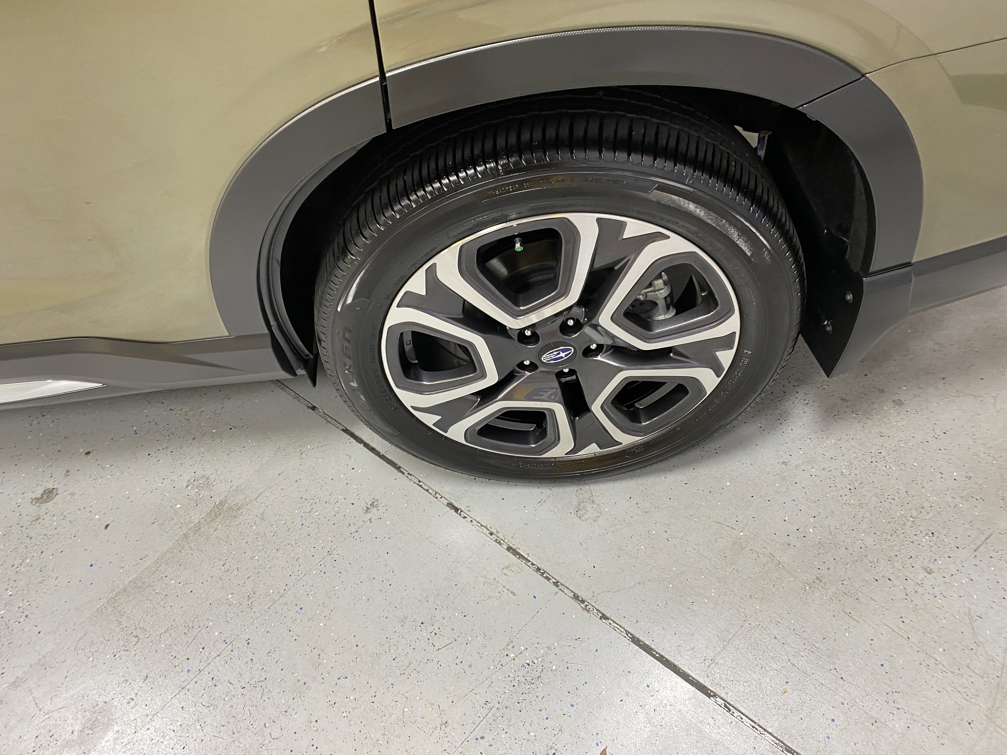 Used 2024 Subaru Ascent Touring w/ Popular Package #2 image 12