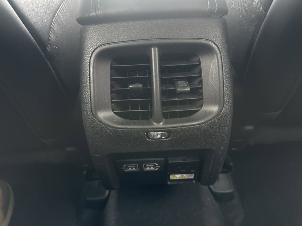 Used 2021 Jeep Cherokee Limited image 30