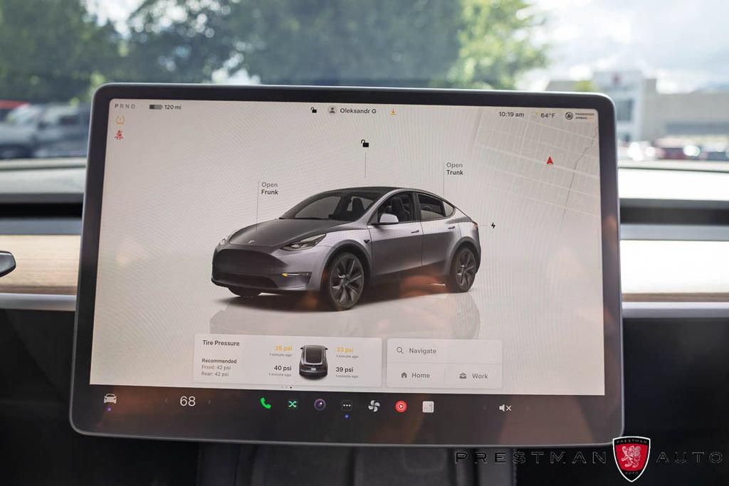 Used 2025 Tesla Model Y Long Range AWD/4WD image 29