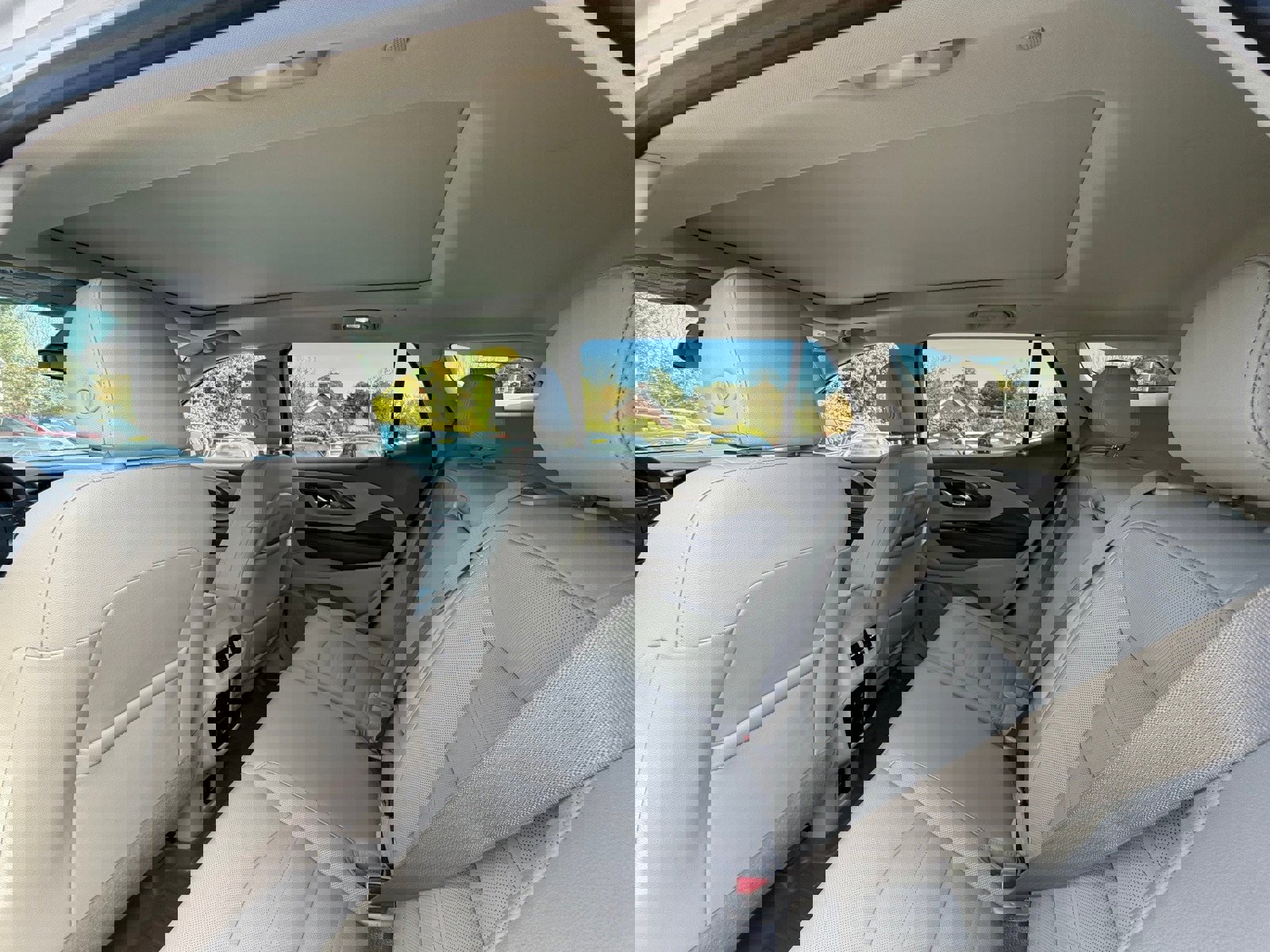 Used 2023 GMC Terrain Denali w/ Denali Premium Package image 11