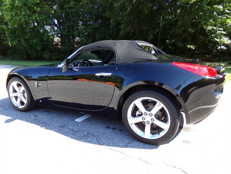 Used 2007 Pontiac Solstice Convertible w/ Premium Package RWD image 14