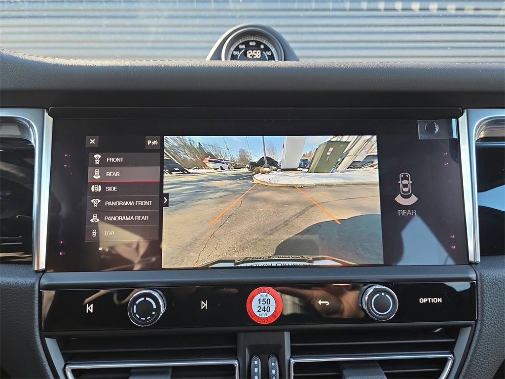 New 2026 Porsche Macan image 12