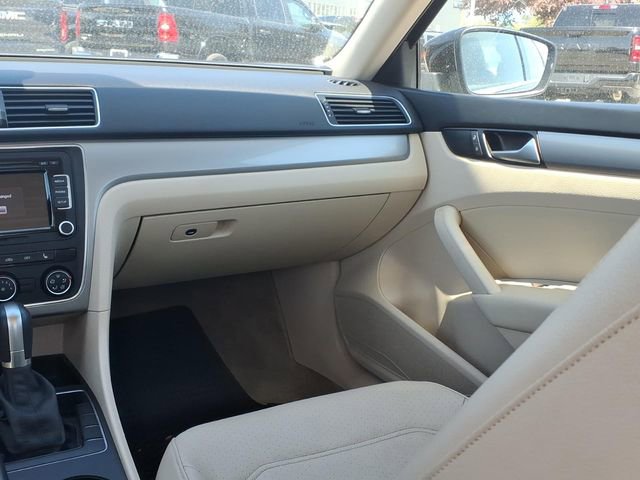 Used 2015 Volkswagen Passat 1.8T Limited Edition FWD image 13