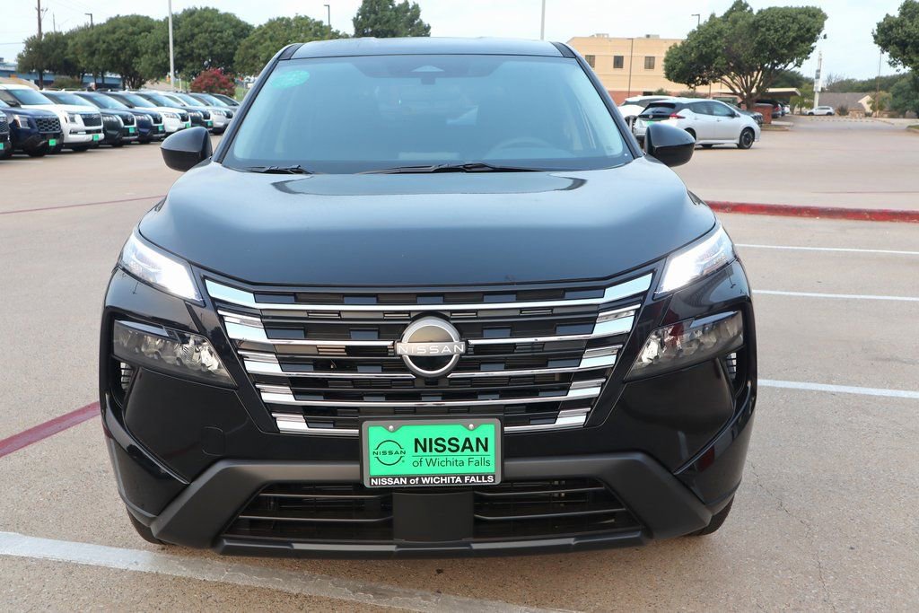 New 2026 Nissan Rogue SV image 4