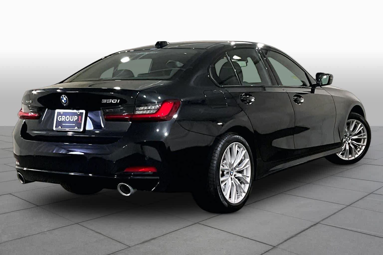 Certified 2023 BMW 330i xDrive Sedan w/ Premium Package AWD/4WD image 12