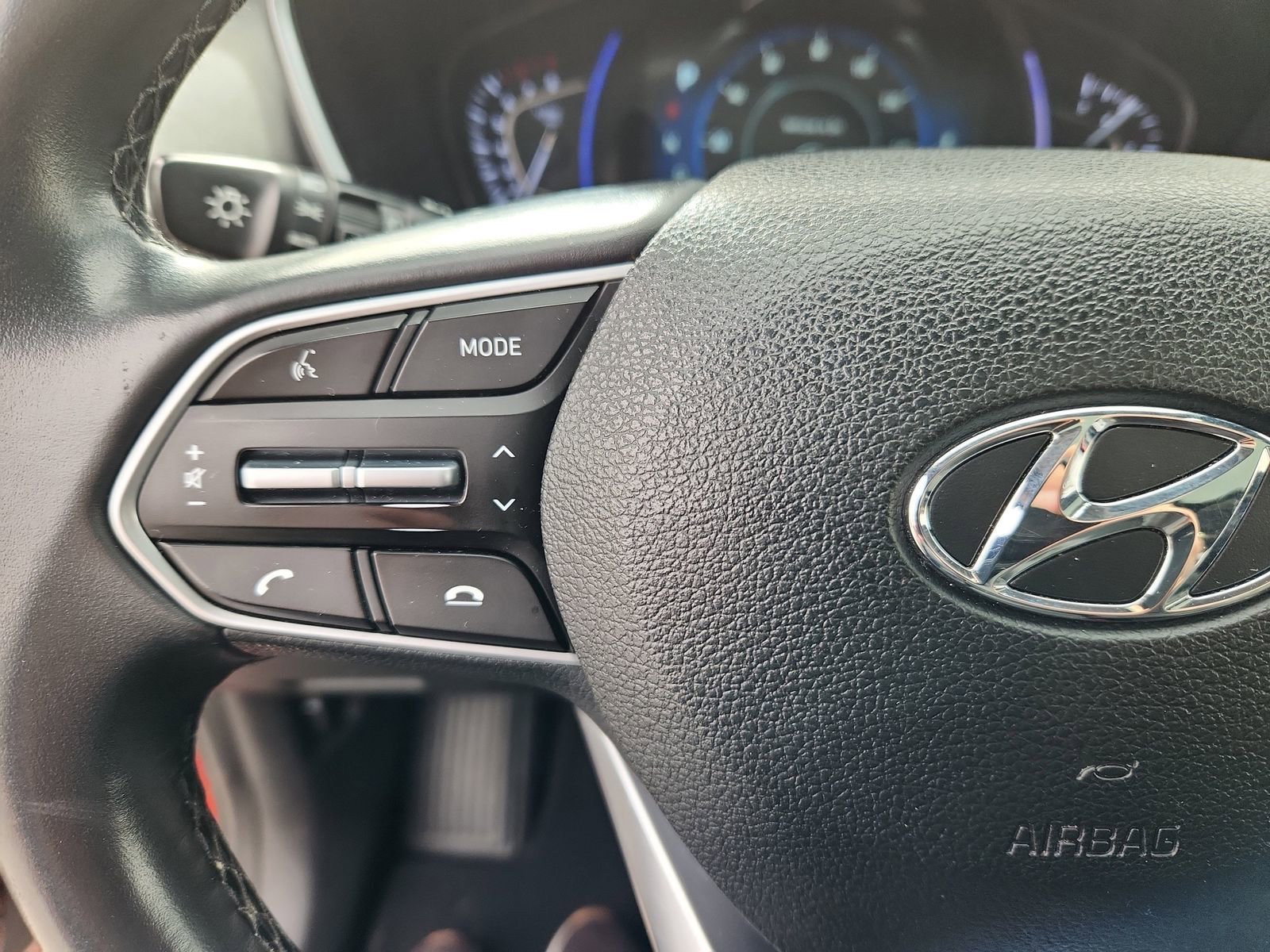 Used 2020 Hyundai Santa Fe SEL image 18